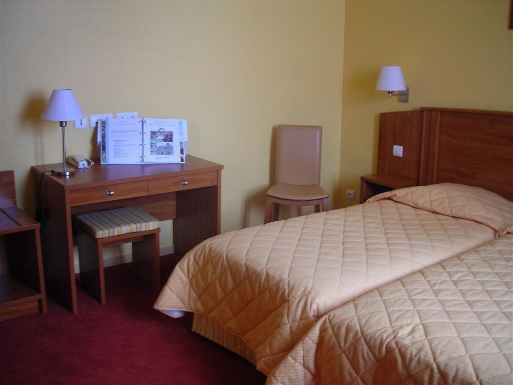 Hotel De France Pontorson Kültér fotó