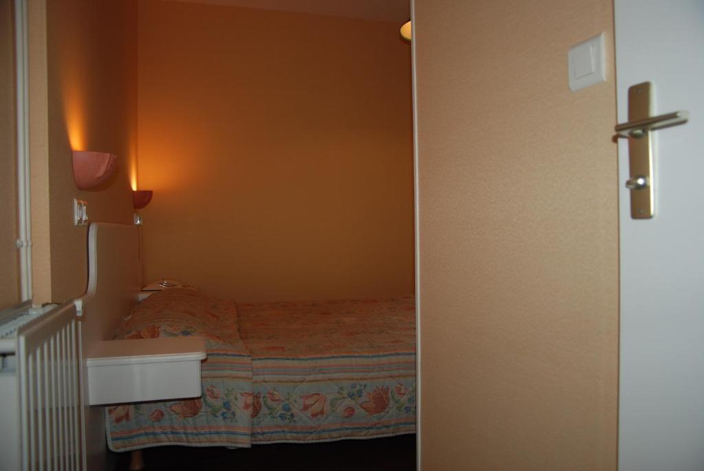 Hotel De France Pontorson Kültér fotó