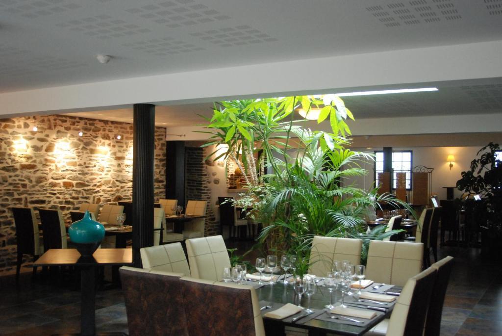 Hotel De France Pontorson Kültér fotó